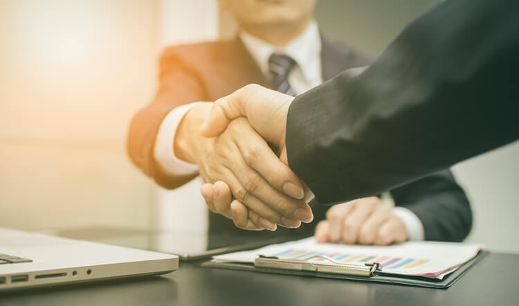 Thủ tục làm thẻ tạm trú cho người nước ngoài